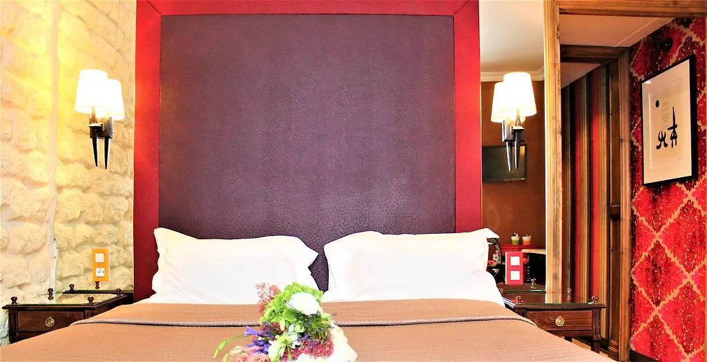 Hotel De Conde Paris