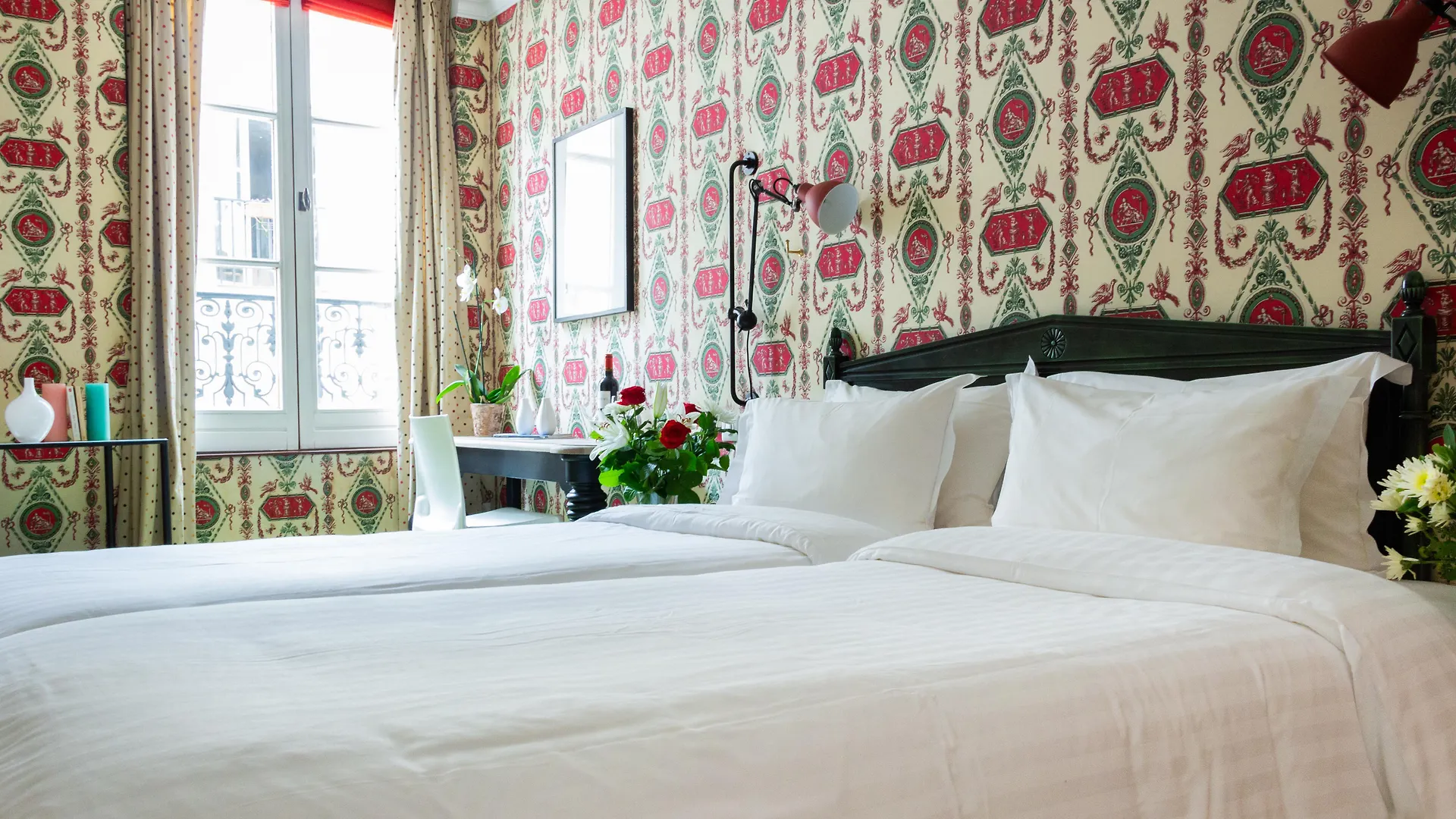 Hotel De Conde 4*