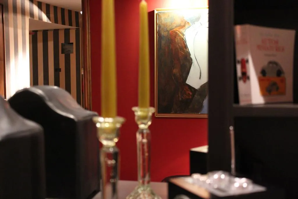برينس دي كونديه 4*