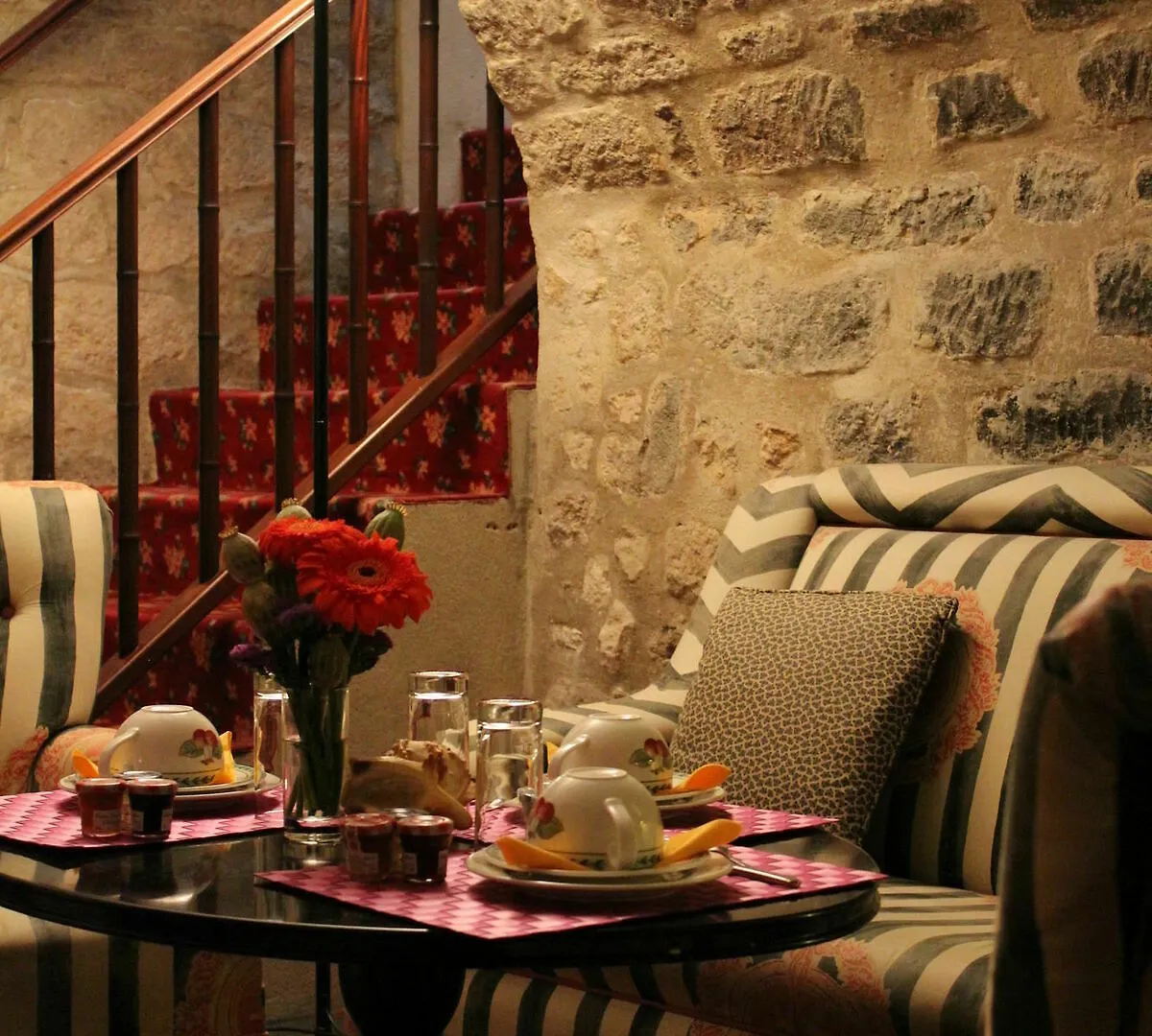 برينس دي كونديه 4*