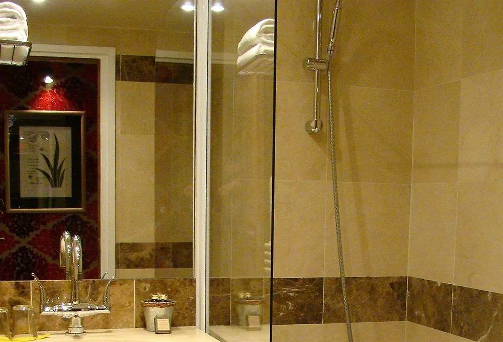 فندق برينس دي كونديه باريس